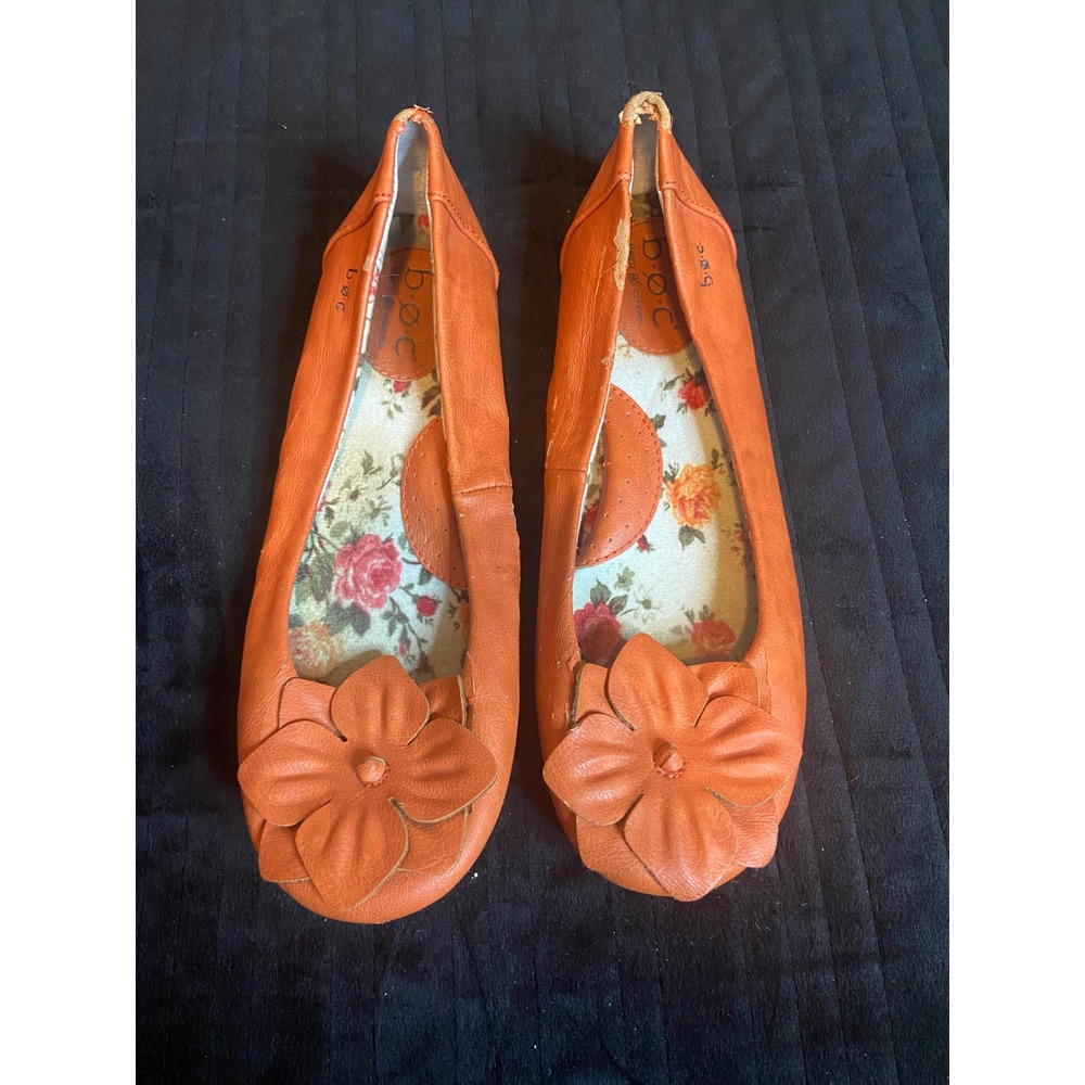 b.o.c. Born Concept Orange Floral Applique Ballet Flats Womens 7